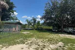 812 US Hwy 17 92 S, Davenport, FL 33837 - Photo 3