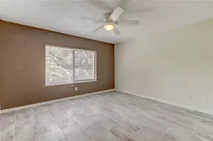 10406 Reclinata Ln, Tampa, FL 33618 - Photo 29