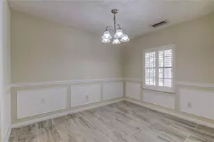 10406 Reclinata Ln, Tampa, FL 33618 - Photo 15
