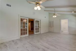 10406 Reclinata Ln, Tampa, FL 33618 - Photo 45