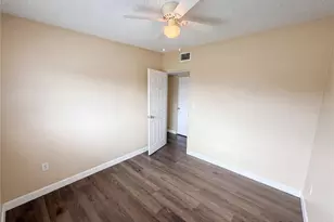 702 S Solandra Dr, Orlando, FL 32807 - Photo 15