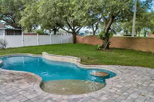 2031 Wintermere Pointe Dr, Winter Garden, FL 34787 - Photo 21