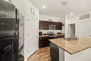 1006 Commuter Dr, Deltona, FL 32738 - Photo 9