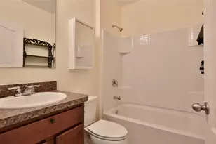 346 Admiralty Ct, Edgewater, FL 32141 - Photo 17