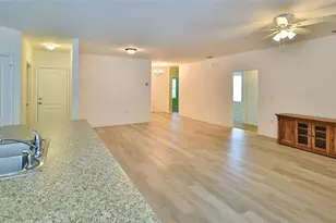 346 Admiralty Ct, Edgewater, FL 32141 - Photo 3