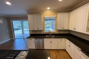 2745 Peony Dr, Oviedo, FL 32766 - Photo 9