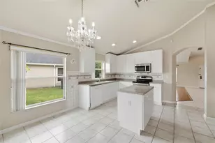 2819 Maguire Dr, Kissimmee, FL 34741 - Photo 15