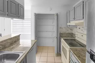 1834 Bough Ave, Clearwater, FL 33760 - Photo 9