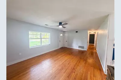 820 E Wisconsin Avenue, Deland, FL 32724 - Photo 3