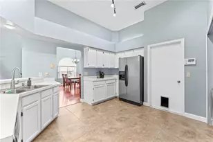 2811 Ripton Ct, Orlando, FL 32835 - Photo 23