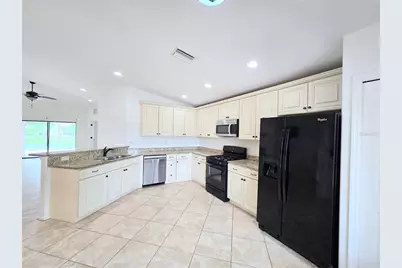 302 San Lorenzo Court, Bradenton, FL 34208 - Photo 5
