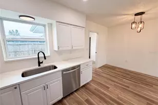 567 Baywood Dr N, Dunedin, FL 34698 - Photo 9