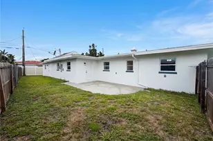 567 Baywood Dr N, Dunedin, FL 34698 - Photo 5
