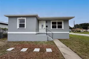 845 40th Ave S, Saint Petersburg, FL 33705 - Photo 1