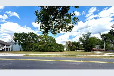 203 Avenue C NE, Winter Haven, FL 33881 - Photo 3