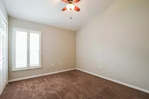 3136 Lindera Dr, Deltona, FL 32725 - Photo 13
