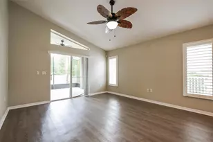 3136 Lindera Dr, Deltona, FL 32725 - Photo 3