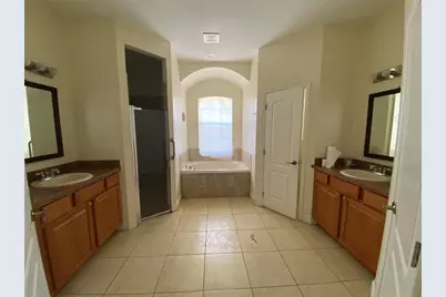 1004 Pine Tree Drive, Eustis, FL 32726 - Photo 11