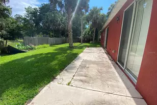 1004 Pine Tree Dr, Eustis, FL 32726 - Photo 17