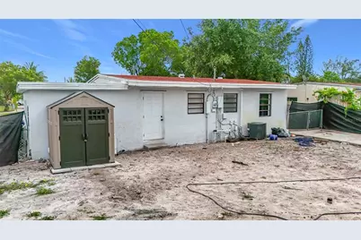 1838 Lauderdale Manor Drive, Fort Lauderdale, FL 33311 - Photo 47