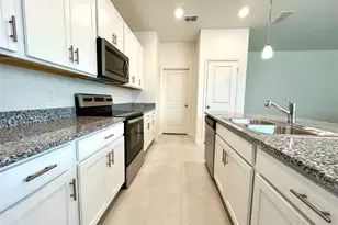 16365 Winding Preserve Cir, Clermont, FL 34714 - Photo 5