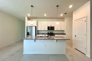 16365 Winding Preserve Cir, Clermont, FL 34714 - Photo 3