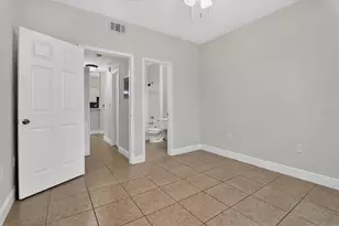 2674 Robert Trent Jones Dr, Orlando, FL 32835 - Photo 15