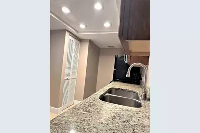 5057 Vineland Road #5057, Orlando, FL 32811 - Photo 11