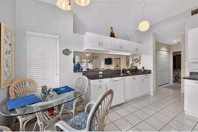 4706 Sand Trap Street Circle E #101, Bradenton, FL 34203 - Photo 11