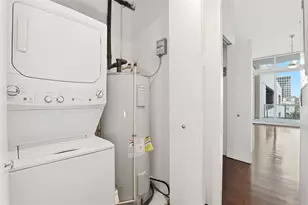 150 E Robinson St, Orlando, FL 32801 - Photo 11