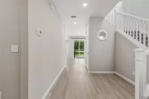 8268 Marietta Still Dr, Jacksonville, FL 32220 - Photo 5