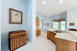 3365 Sterling Lake Cir, Oviedo, FL 32765 - Photo 25