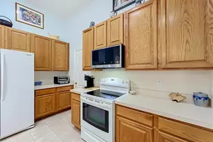 3365 Sterling Lake Cir, Oviedo, FL 32765 - Photo 29
