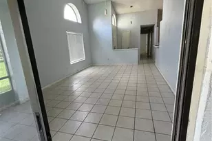 31 Lakepointe Cir, Kissimmee, FL 34743 - Photo 13
