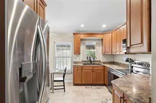 319 Sterling Lake Dr, Ocoee, FL 34761 - Photo 11