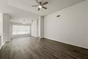 1537 Maximilian Dr, Wesley Chapel, FL 33543 - Photo 5