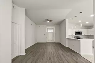 1537 Maximilian Dr, Wesley Chapel, FL 33543 - Photo 13