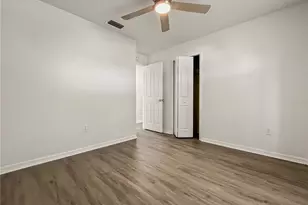 1537 Maximilian Dr, Wesley Chapel, FL 33543 - Photo 23