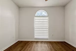 1537 Maximilian Dr, Wesley Chapel, FL 33543 - Photo 19