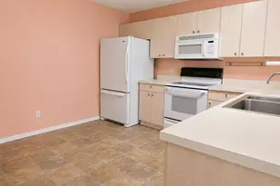 481 Hildalgo Dr, The Villages, FL 32159 - Photo 5