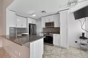 610 Jaguar Ct, Kissimmee, FL 34759 - Photo 7