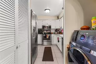 100 E Oak Terrace Dr, Leesburg, FL 34748 - Photo 9