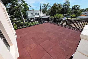 411 72nd St S, Saint Petersburg, FL 33707 - Photo 11