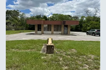 887 Deltona Boulevard, Deltona, FL 32725 - Photo 1