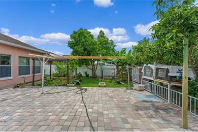 323 Alegriano Court, Kissimmee, FL 34758 - Photo 37