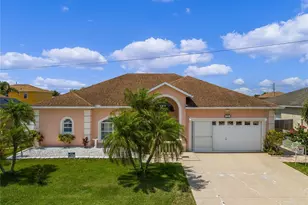 323 Alegriano Ct, Kissimmee, FL 34758 - Photo 5