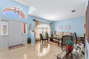 323 Alegriano Ct, Kissimmee, FL 34758 - Photo 7