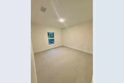 5820 Oxalis Road, Venice, FL 34293 - Photo 7