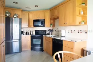1515 Pinellas Bayway S, Saint Petersburg, FL 33715 - Photo 3
