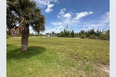 9243 Lingle Street, Port Charlotte, FL 33981 - Photo 3